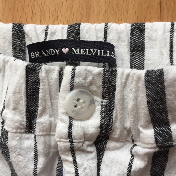 Brandy Melville Tilden Pants - Picture 5 of 7